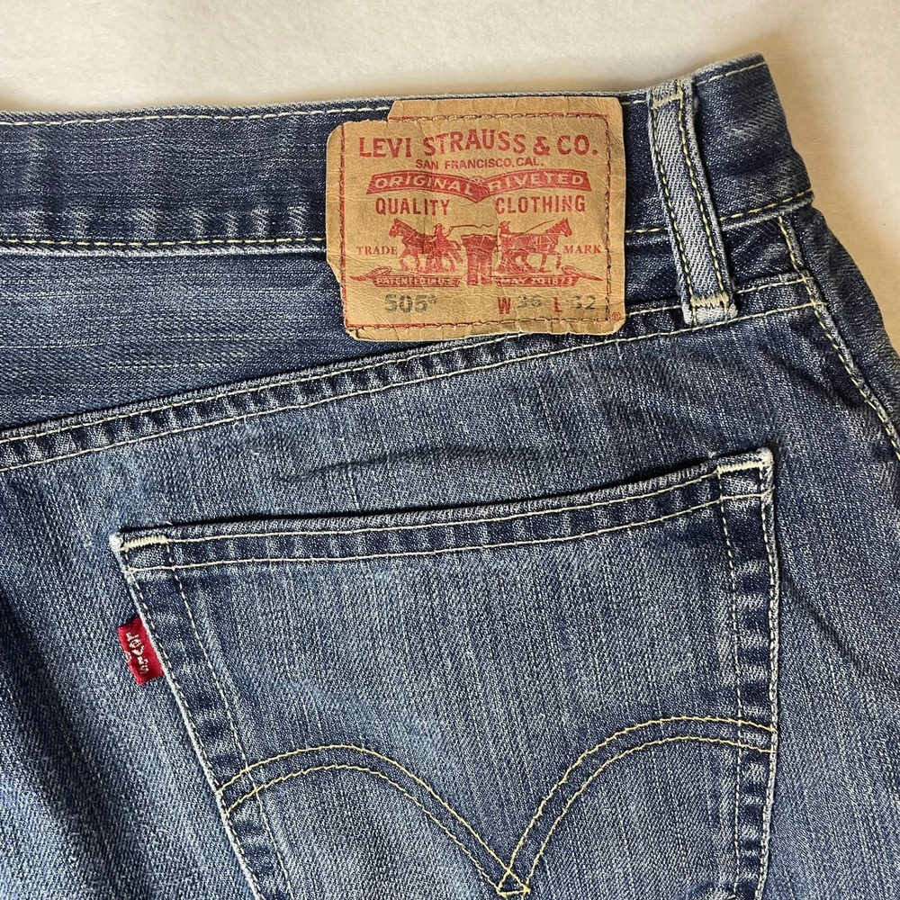 Levi Strauss Co 505 Jeans Mens 36x32 Straight Fit Dark Wash Denim‎ Cotton